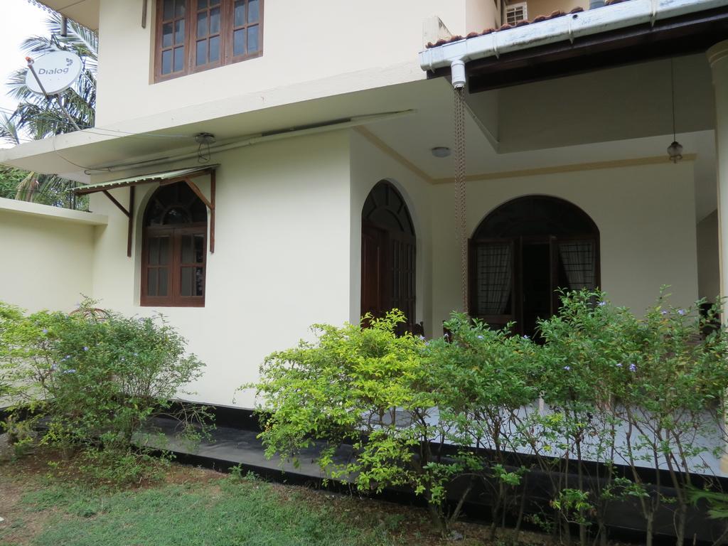 Bolonghes Homestay Negombo Exterior photo